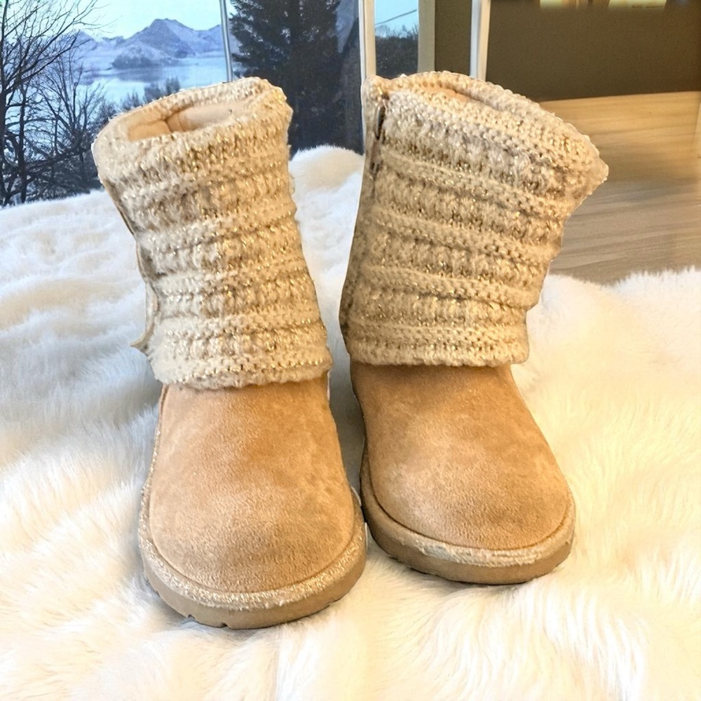 Seychelles Kids Beige Butterfly Knit Boots - Picture 2 of 14